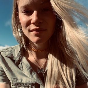 Meet your Posher, Maribeth